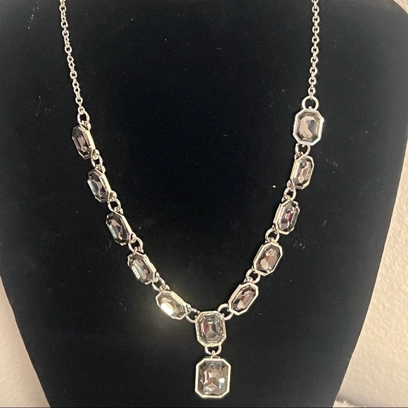 “NEW” FASHION JEWELRY SET - Picture 4 of 8